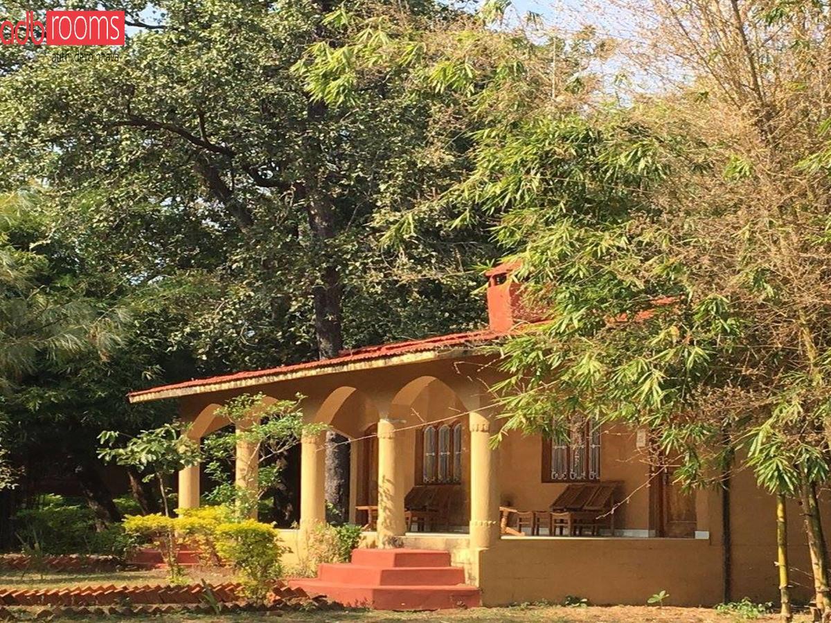 Adb Rooms Ashoka Resort Tāla Exteriör bild