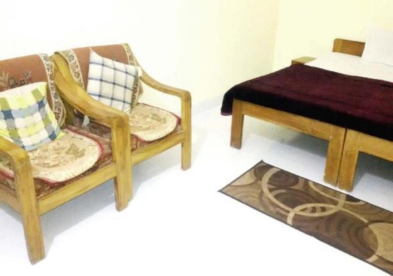 Adb Rooms Ashoka Resort Tāla Exteriör bild