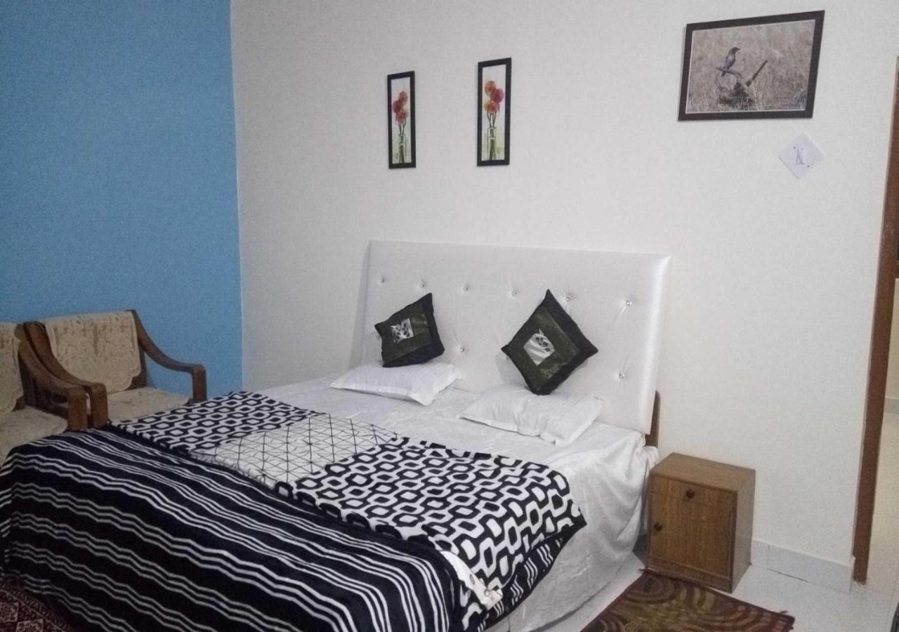 Adb Rooms Ashoka Resort Tāla Exteriör bild