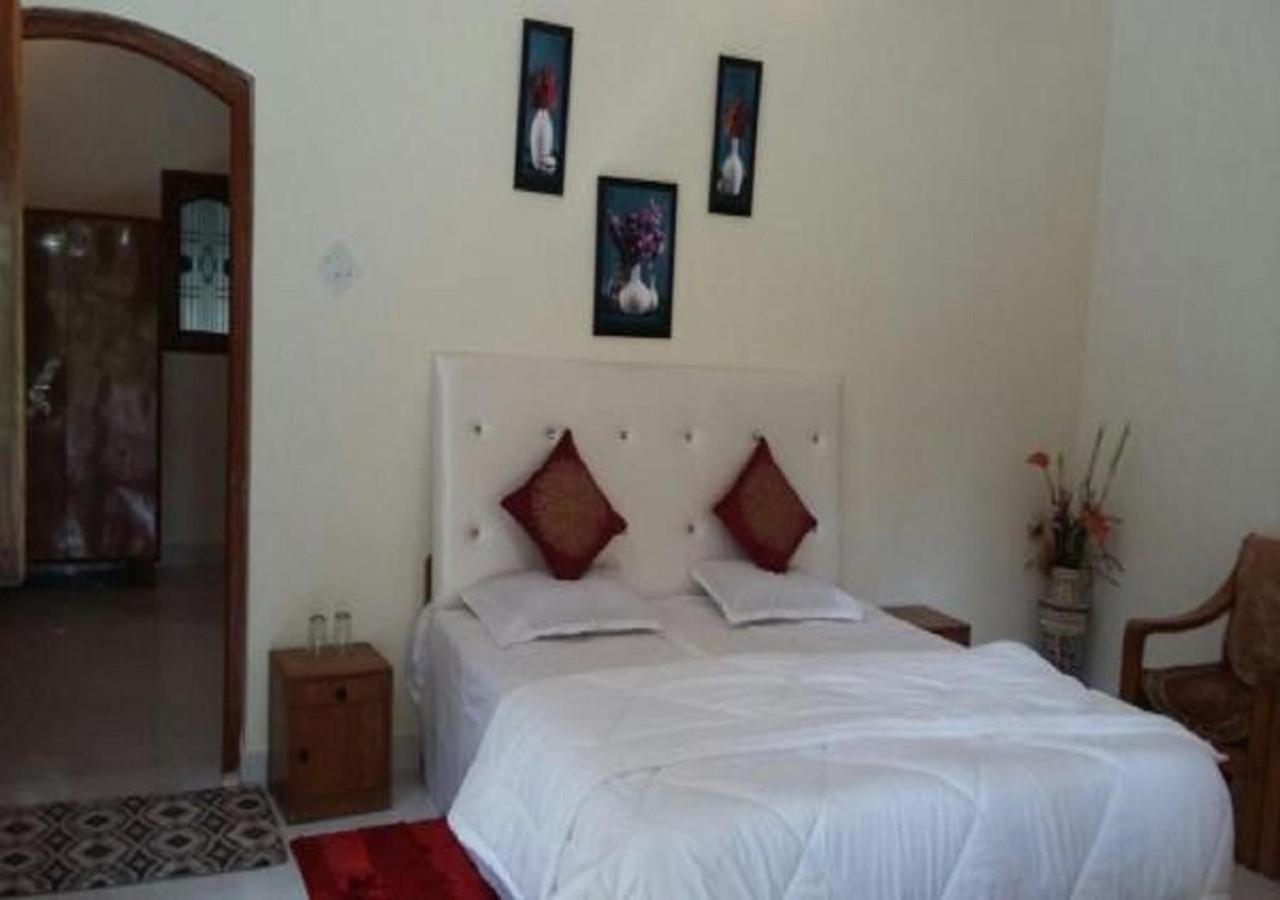 Adb Rooms Ashoka Resort Tāla Exteriör bild